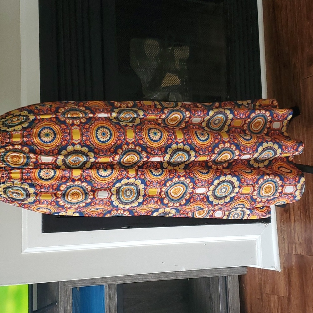 Like New Love Brand Women's Surplice Medallion Maxi Sundress Size Small - Picture 3 of 11